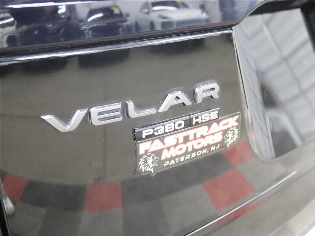 Used 2020 Land Rover Range Rover Velar R-Dynamic HSE image 7