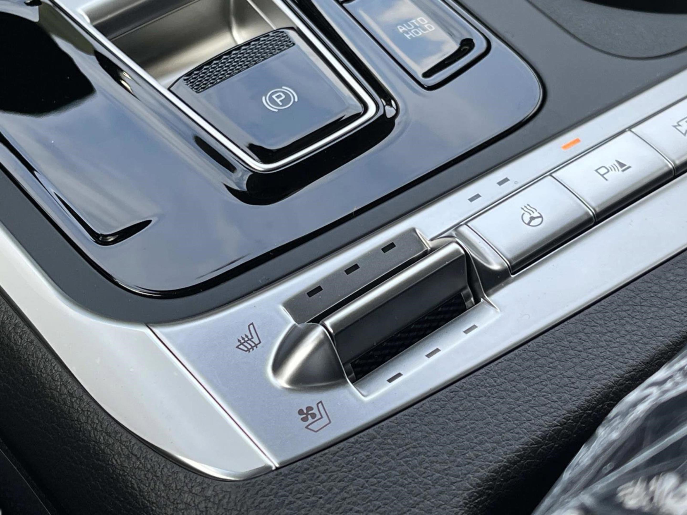 New 2026 Kia Carnival SX Prestige FWD image 38