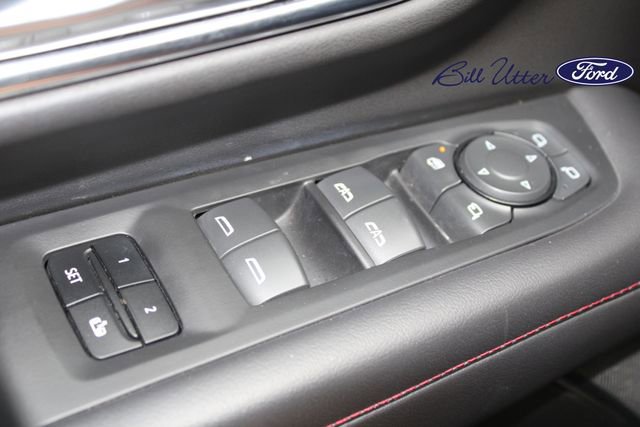 Used 2023 Chevrolet Suburban RST w/ Luxury Package image 22