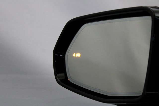 Used 2025 Cadillac XT5 Premium Luxury image 26