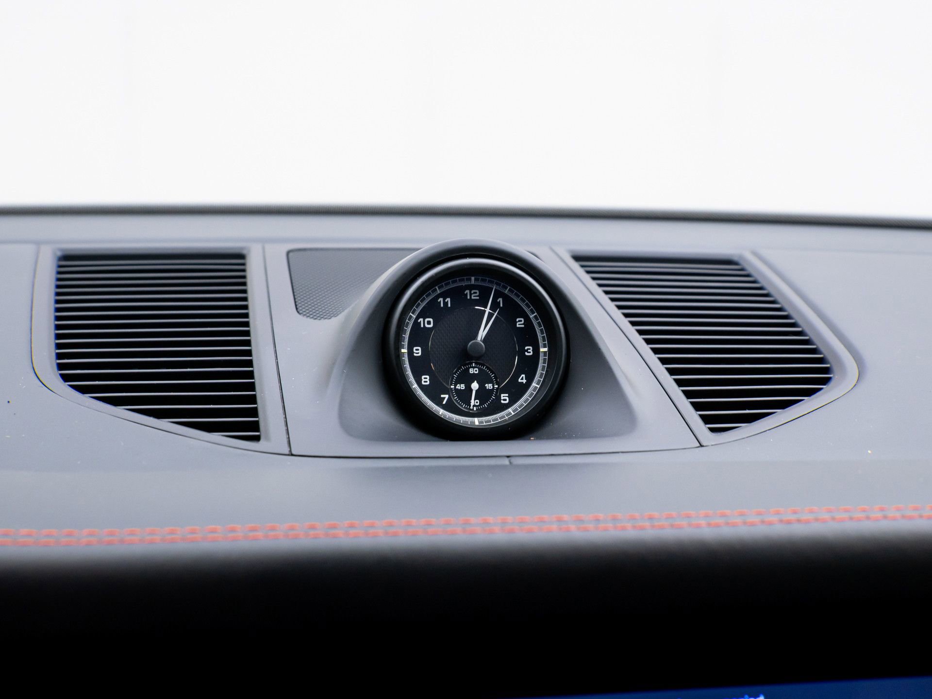 Certified 2023 Porsche Macan S image 29