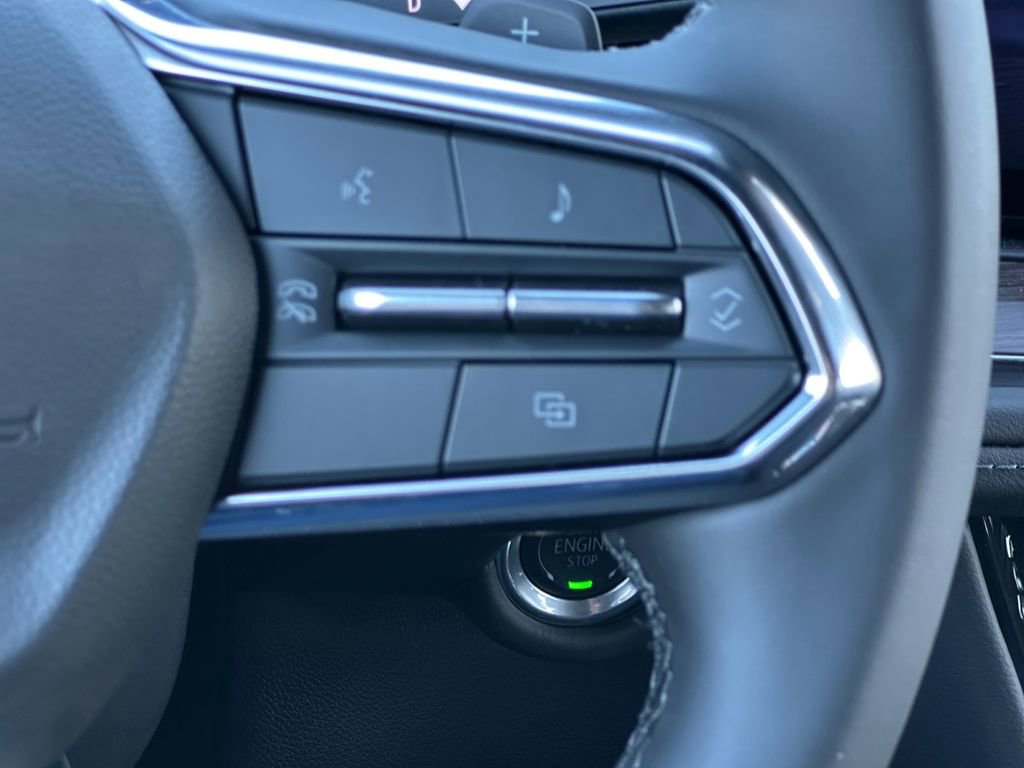 New 2026 Chevrolet Suburban LS image 19