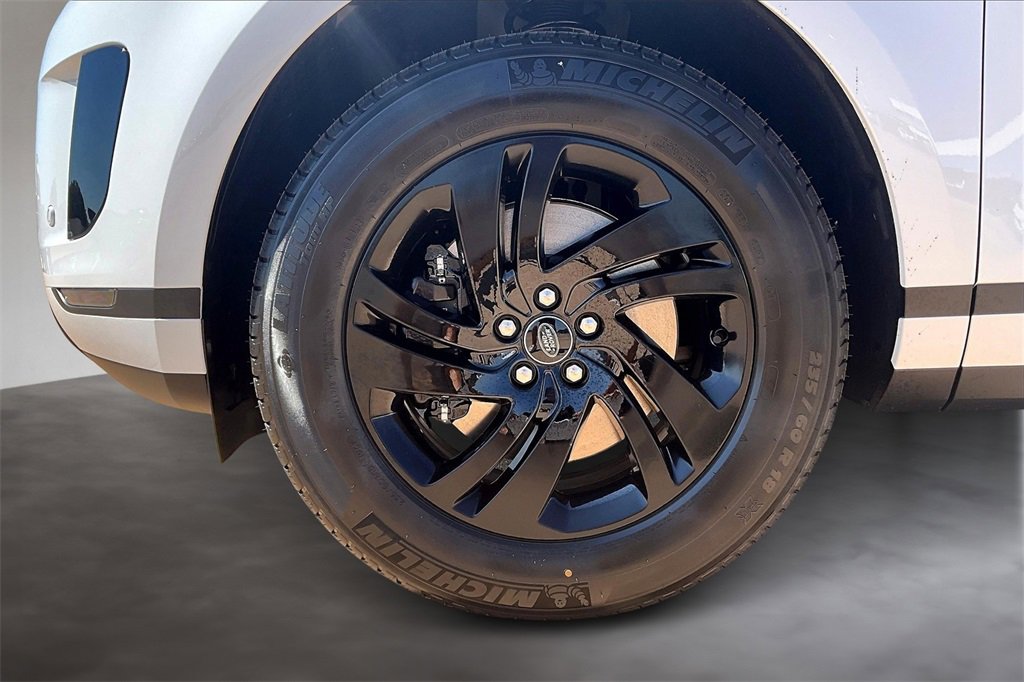 New 2026 Land Rover Range Rover Evoque S image 12
