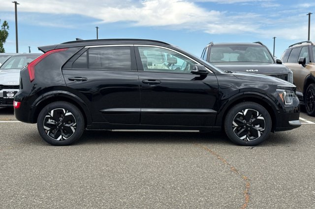 New 2026 Kia Niro Wind FWD image 3