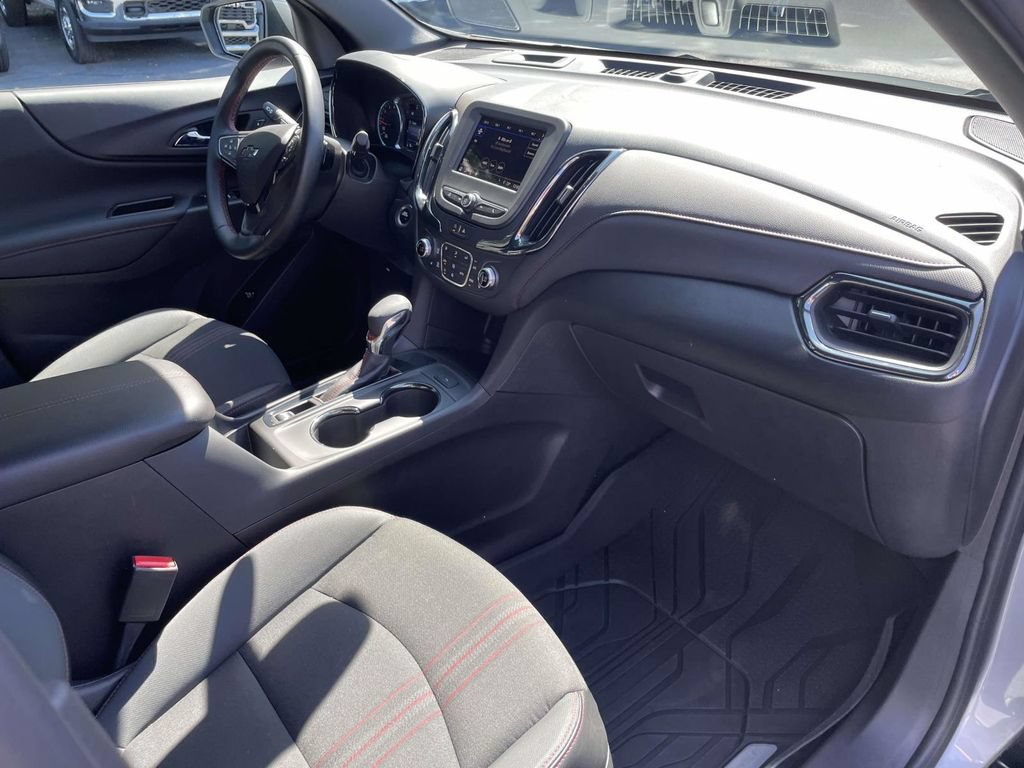 Used 2024 Chevrolet Equinox RS FWD image 14