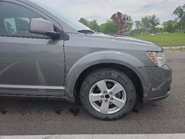 Used 2012 Dodge Journey SXT w/ Flexible Seating Group AWD/4WD image 4