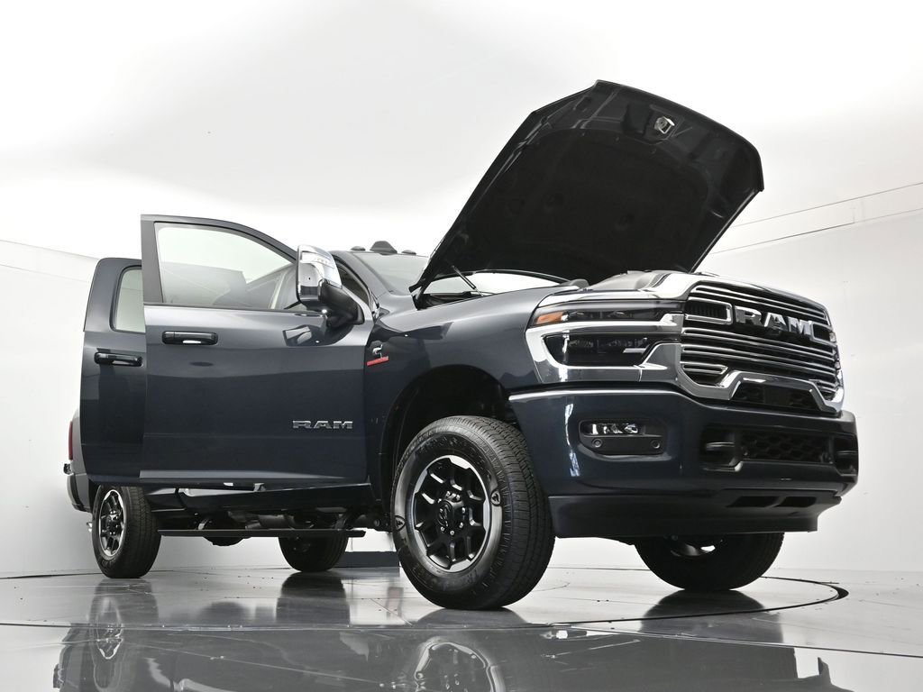 New 2026 RAM 3500 Laramie AWD/4WD image 52