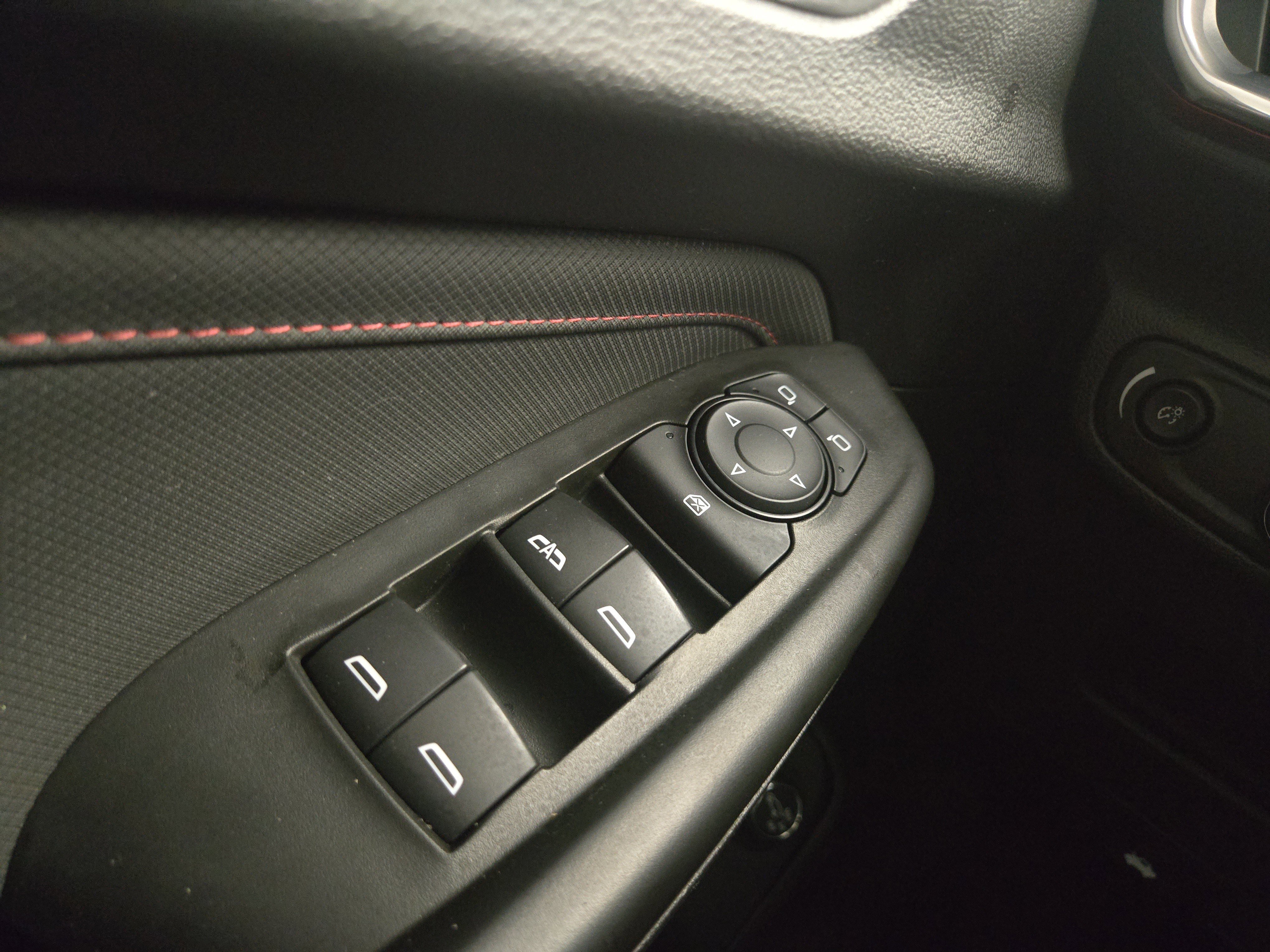 Certified 2023 Chevrolet TrailBlazer RS w/ Sun and Liftgate Package image 32