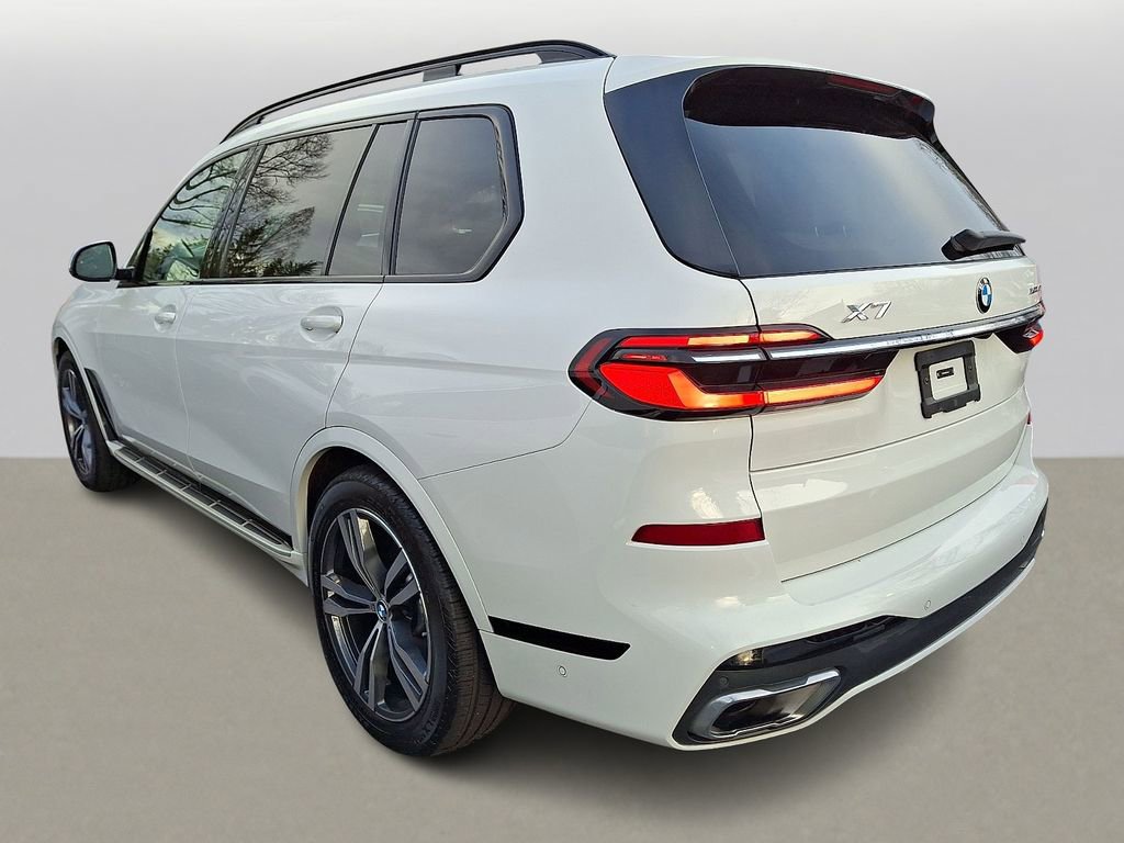 Certified 2024 BMW X7 xDrive40i w/ Executive Package image 5