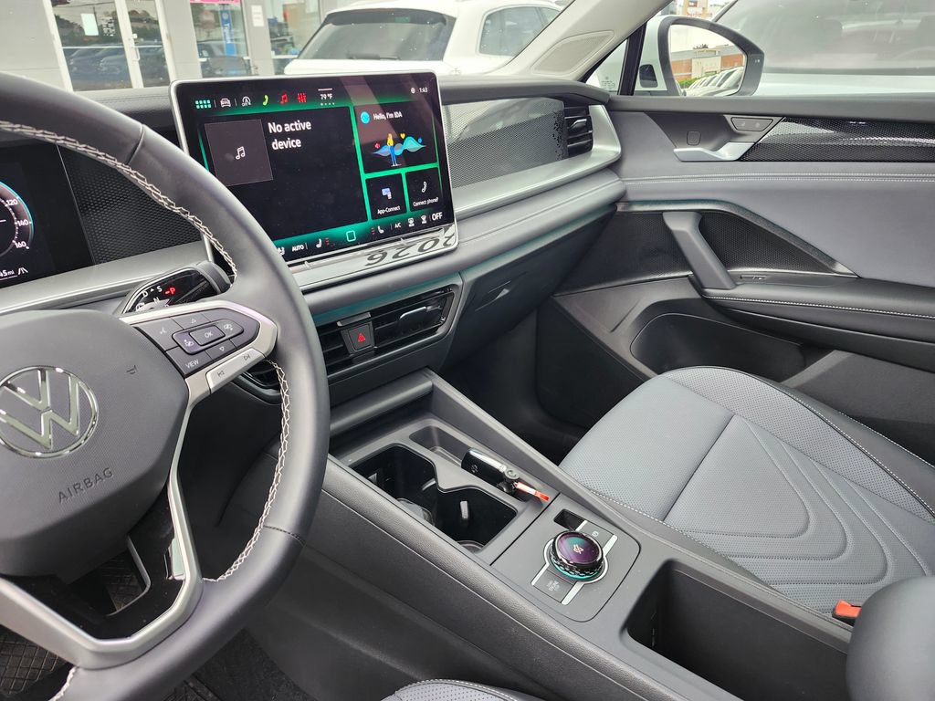 Certified 2026 Volkswagen Tiguan SE AWD/4WD image 8