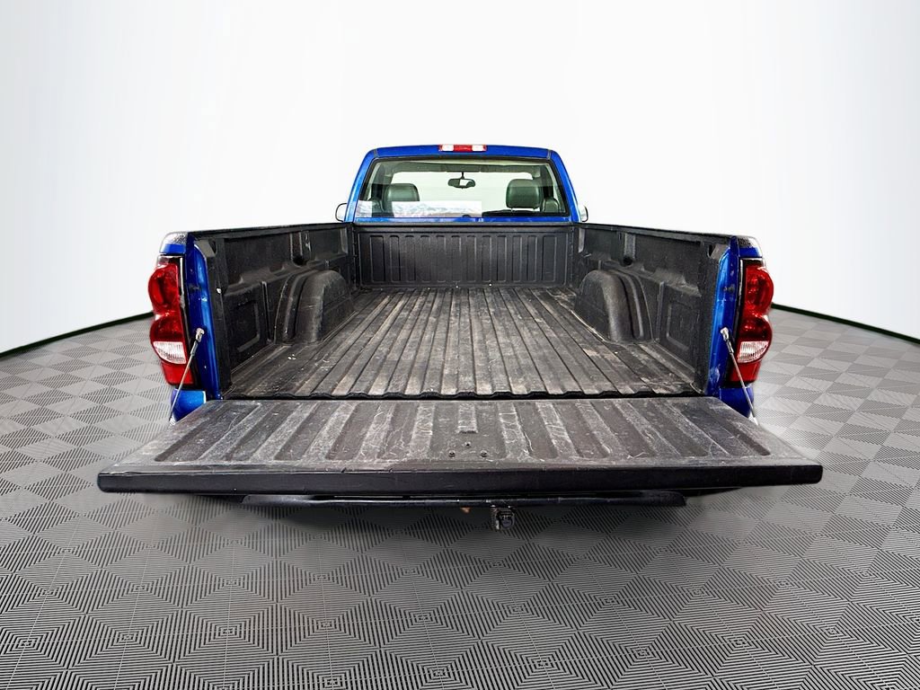 Used 2004 Chevrolet Silverado 1500 W/T RWD image 18
