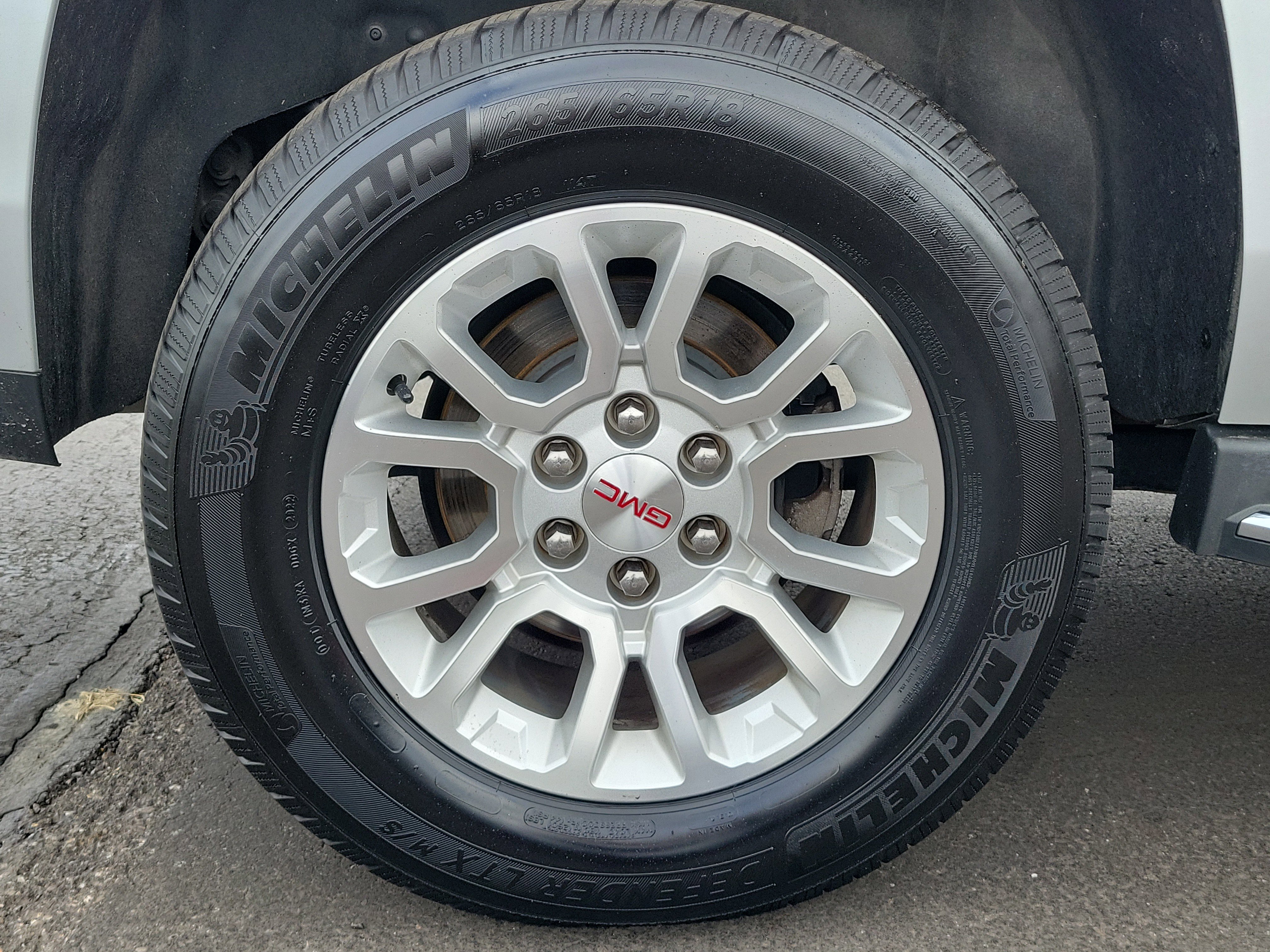 Used 2015 GMC Yukon SLT image 5