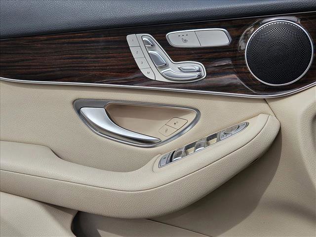 Used 2017 Mercedes-Benz GLC 300 4MATIC image 11