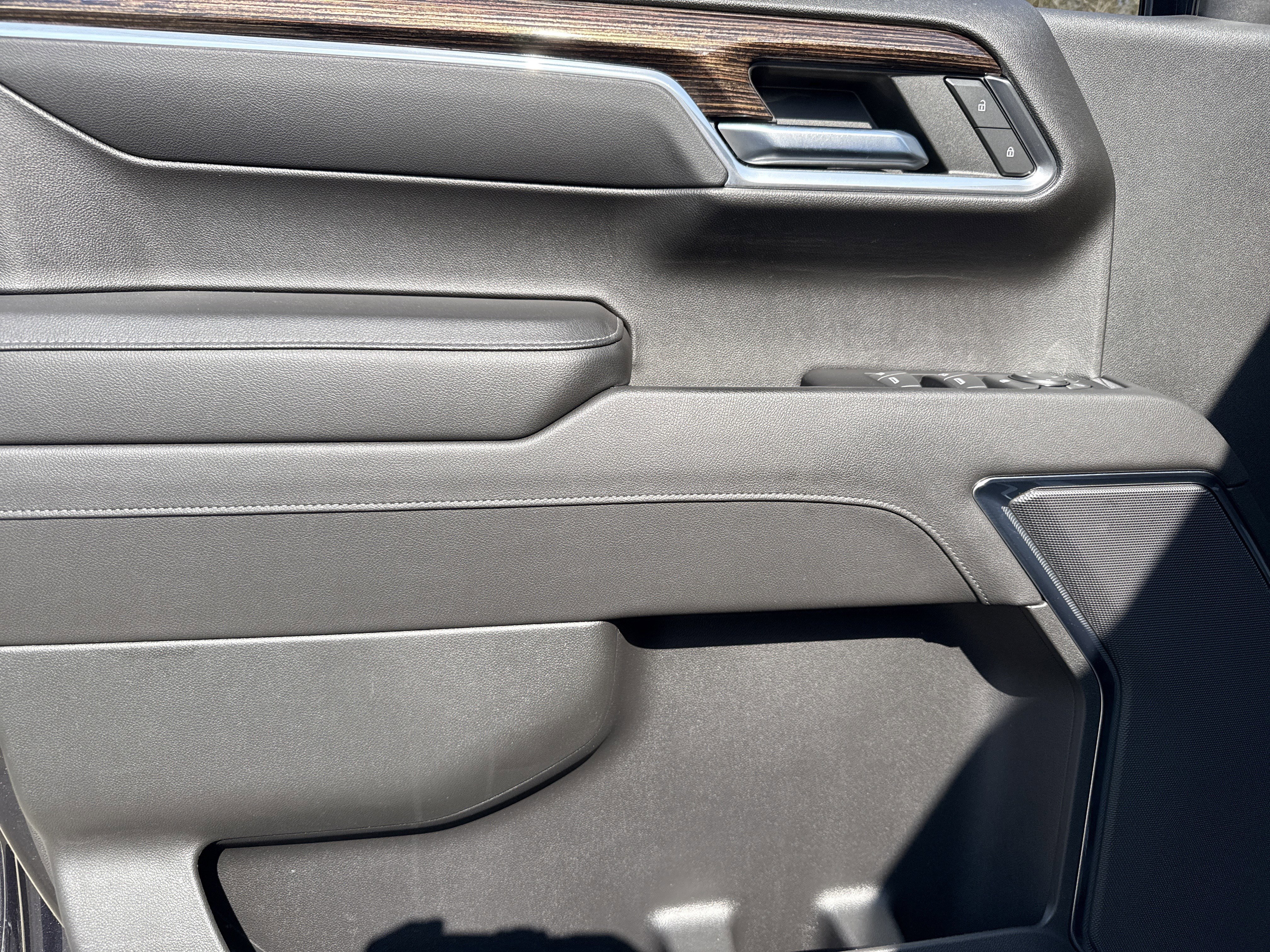 Used 2022 GMC Sierra 1500 Elevation image 10