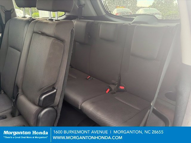 Used 2017 Toyota Highlander LE AWD/4WD image 24
