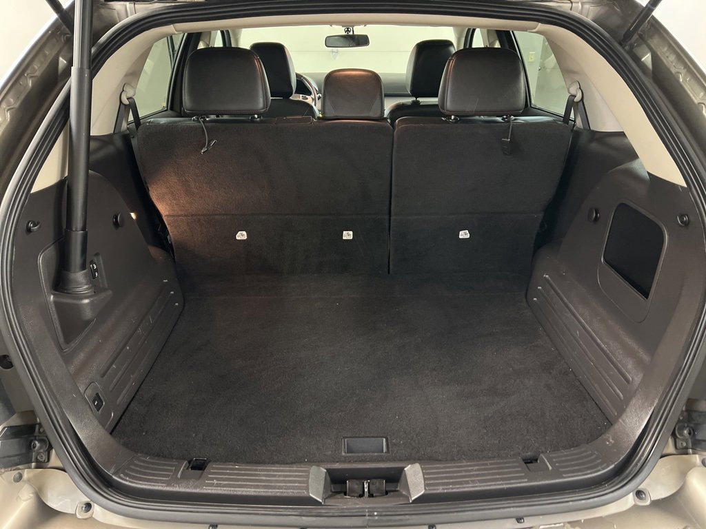 Used 2013 Ford Edge SEL image 28