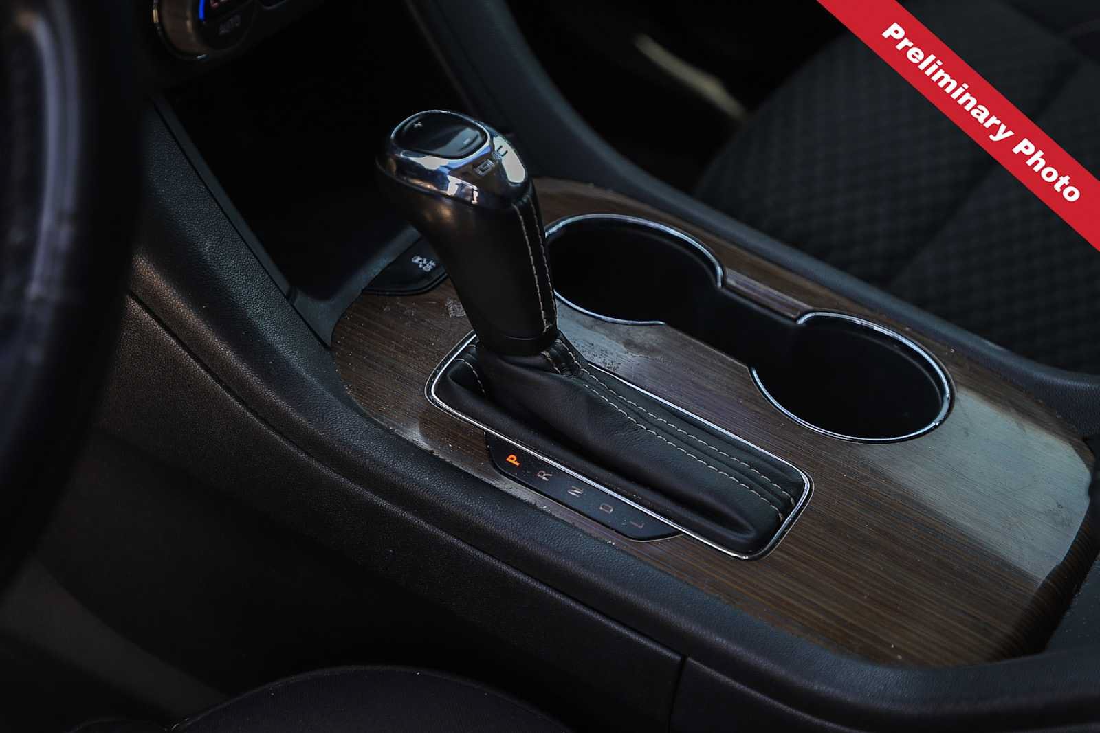 Used 2019 GMC Acadia SLE FWD image 17