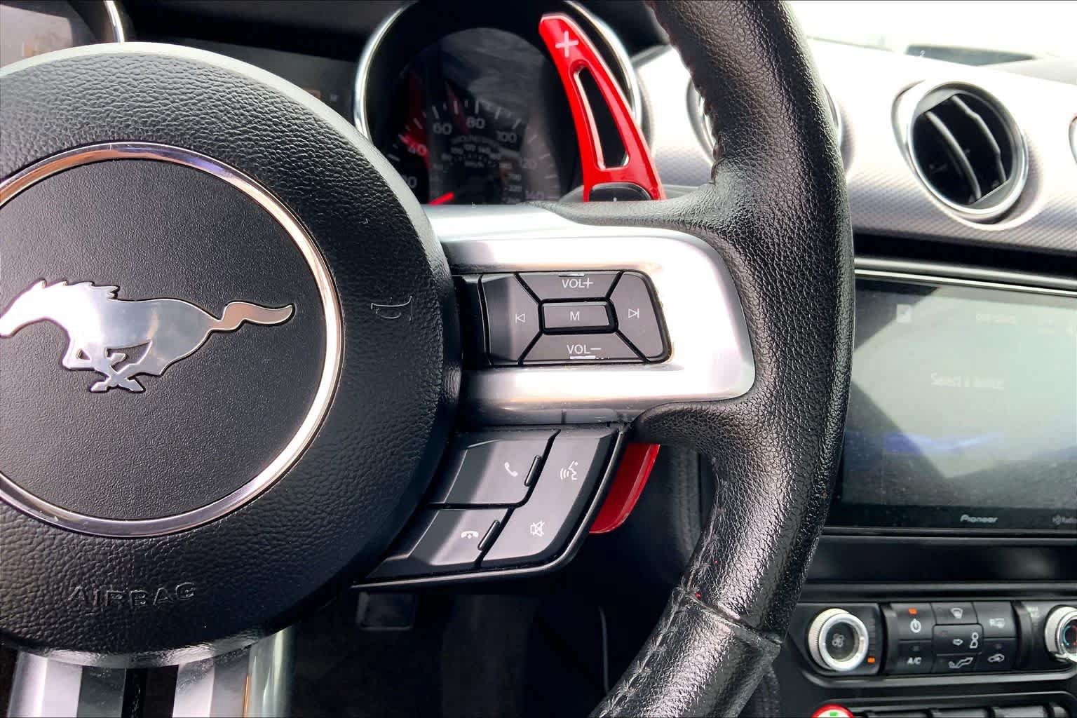 Used 2015 Ford Mustang Coupe RWD image 21