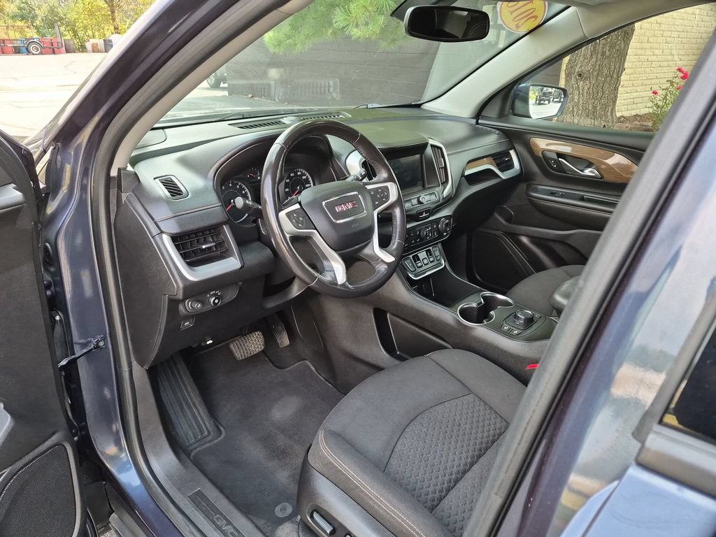Used 2018 GMC Terrain SLE w/ Driver Convenience Package AWD/4WD image 17