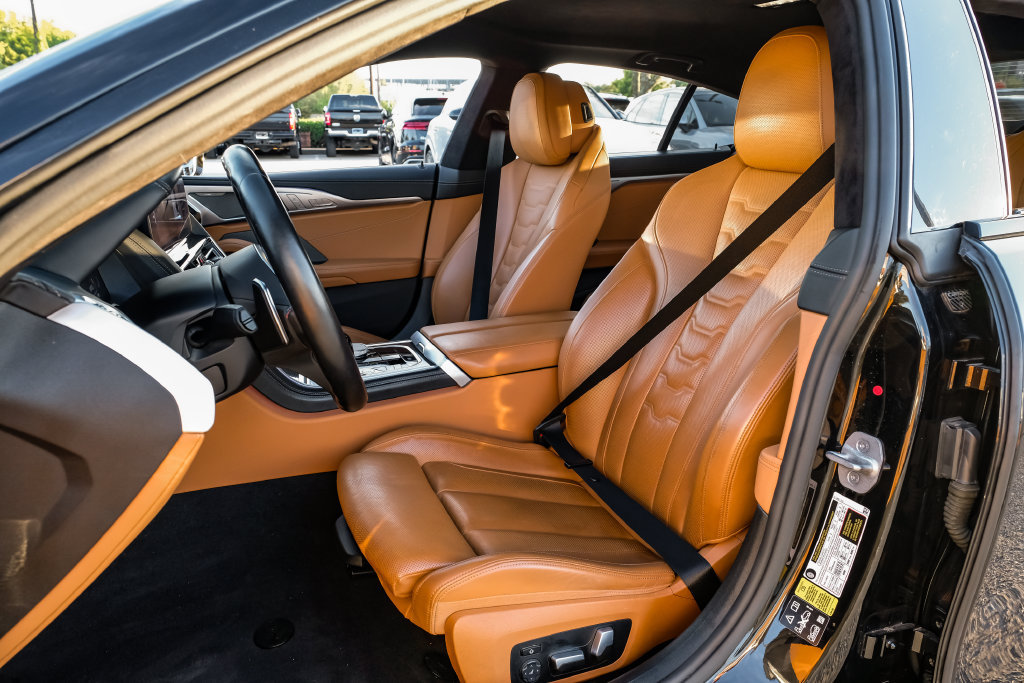 Used 2024 BMW M850i Gran Coupe xDrive w/ M Carbon Exterior Package AWD/4WD image 30