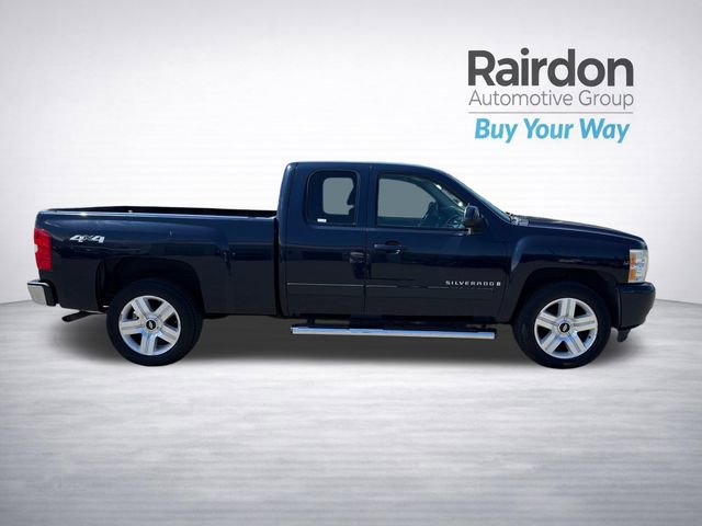 Used 2007 Chevrolet Silverado 1500 LTZ w/ Safety Package AWD/4WD image 8