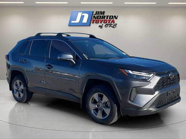 Used 2022 Toyota RAV4 XLE image 3