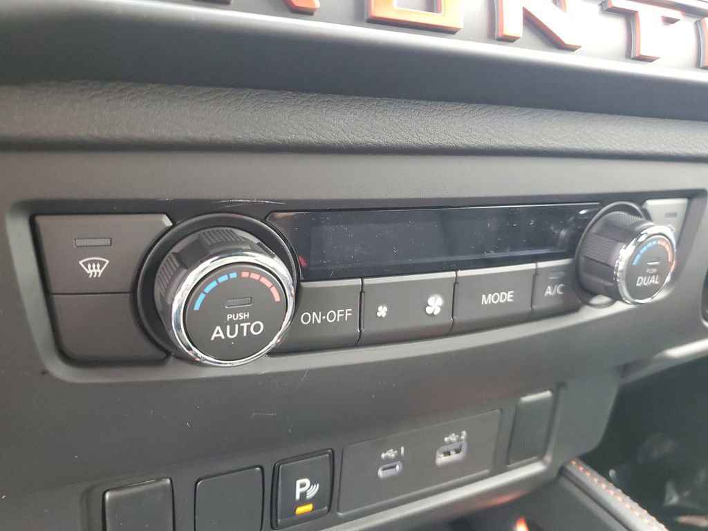 New 2025 Nissan Frontier PRO-4X image 18