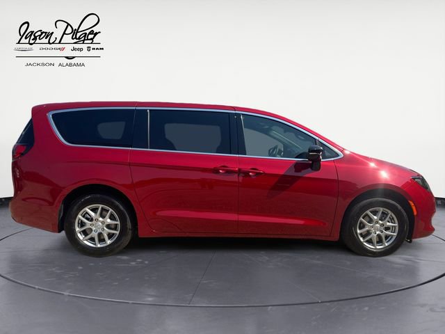 New 2026 Chrysler Voyager LX FWD image 2