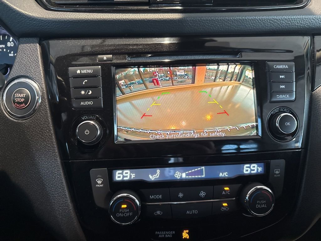 Used 2022 Nissan Rogue Sport SV image 37