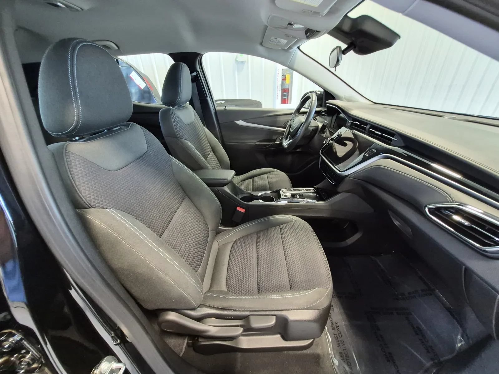Used 2023 Chevrolet Bolt EUV LT w/ Comfort Package FWD image 21