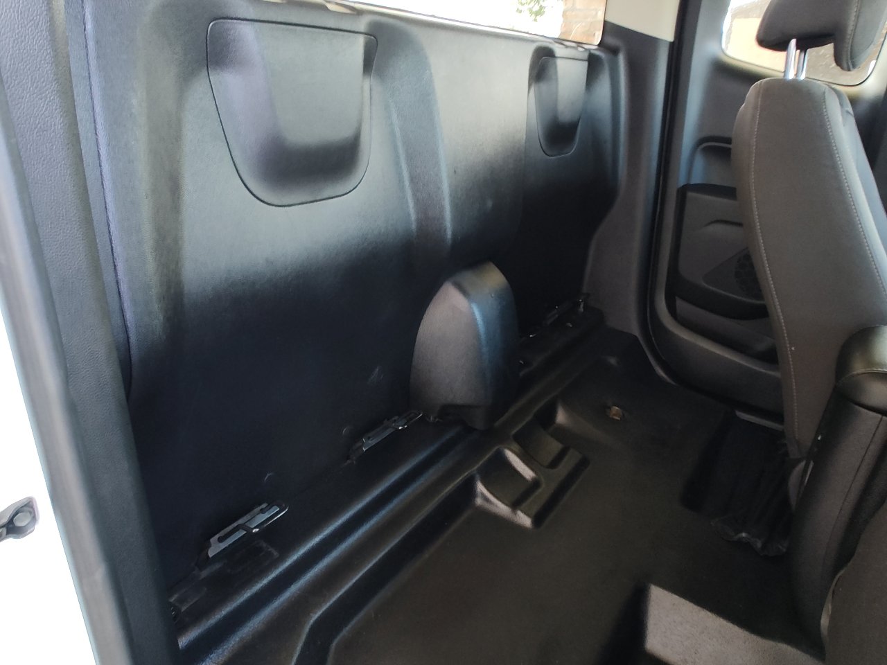 Used 2020 Chevrolet Colorado LT w/ Safety Package image 20