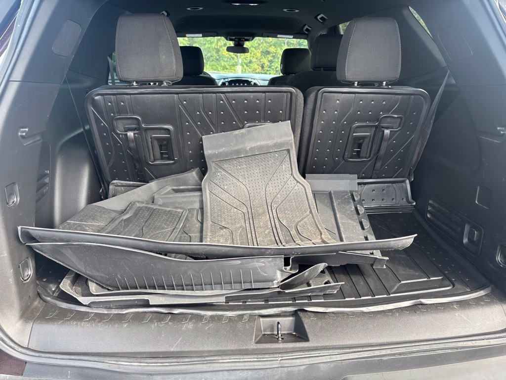 Used 2023 Chevrolet Traverse LT w/ LPO, Floor Liner Package AWD/4WD image 11