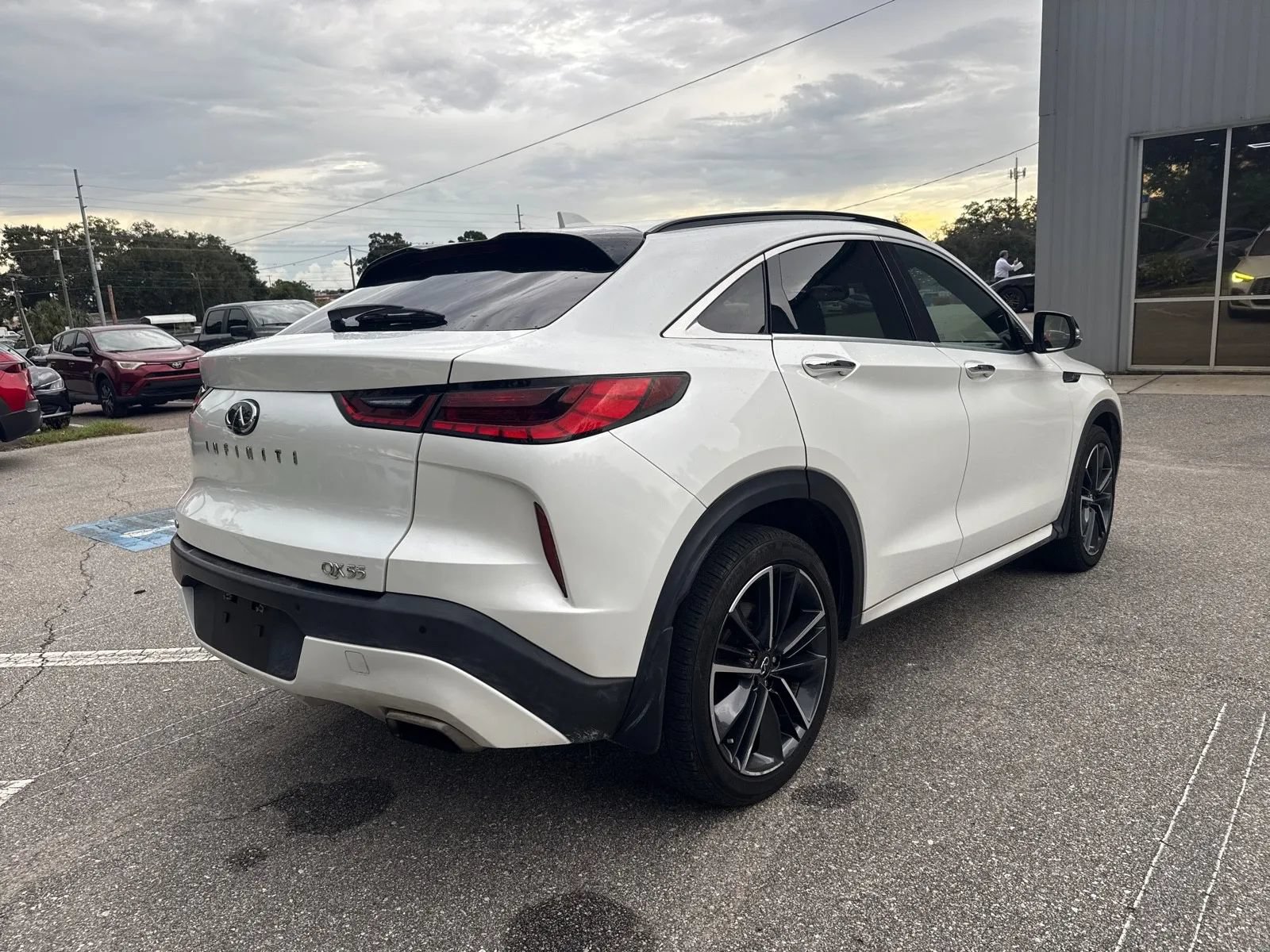 Used 2023 INFINITI QX55 Luxe w/ Cargo Package AWD/4WD image 9