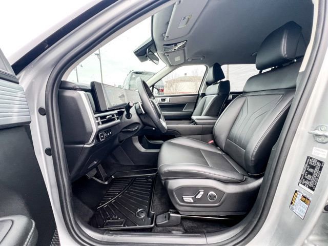 Certified 2024 Hyundai Santa Fe SEL image 12
