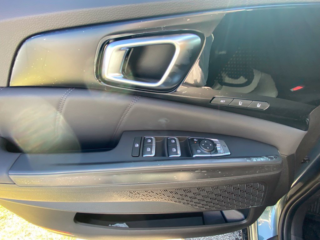 New 2026 Kia Carnival SX Prestige FWD image 13