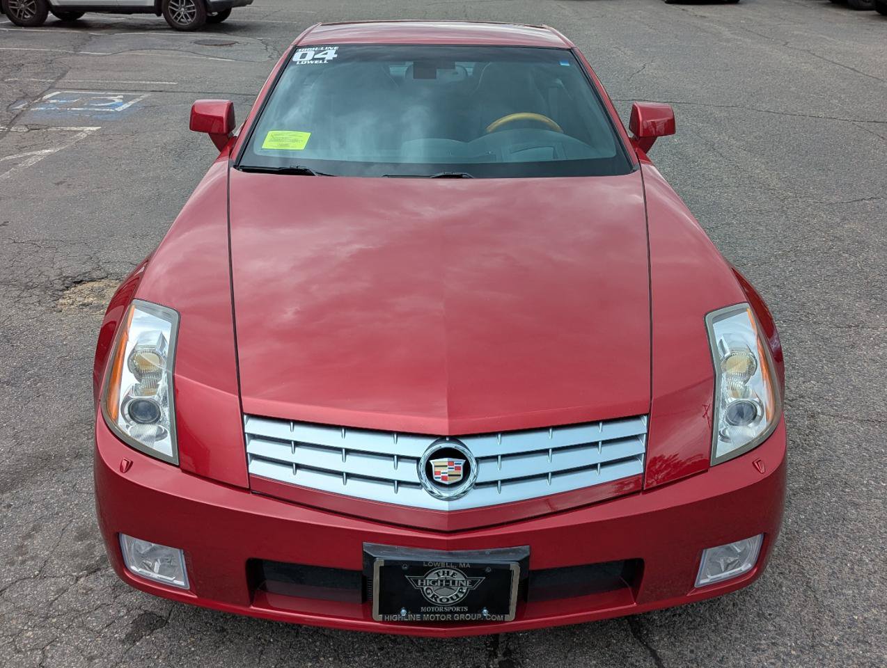 Used 2004 Cadillac XLR RWD image 3