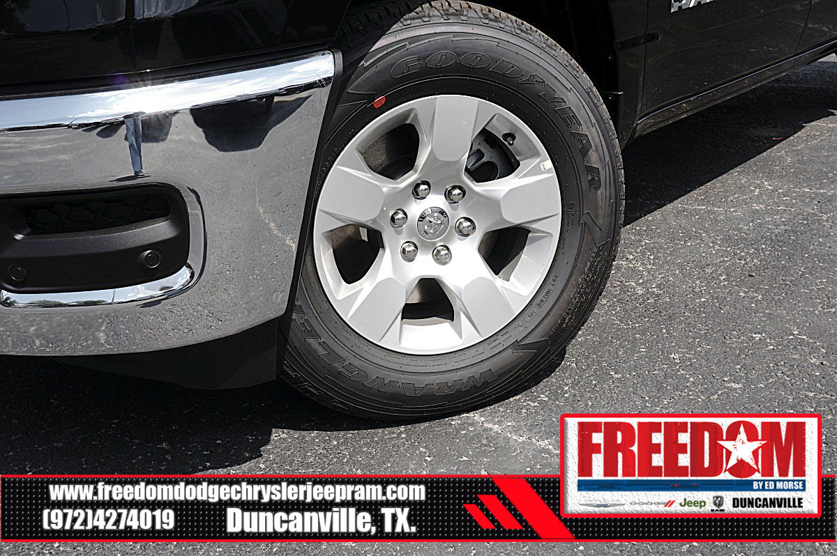 New 2025 RAM 1500 Tradesman AWD/4WD image 9