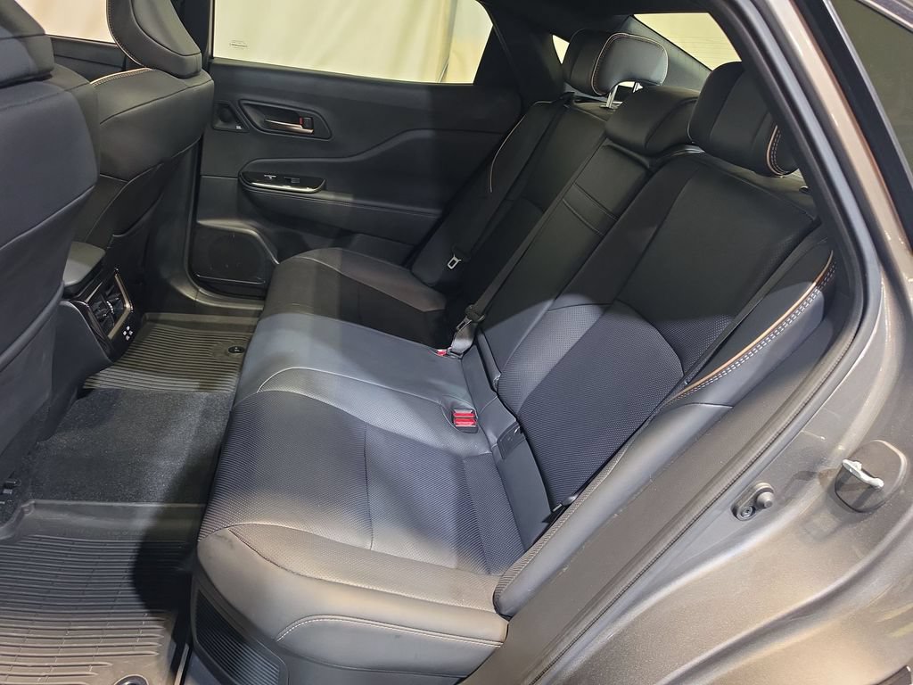 Used 2024 Toyota Crown AWD/4WD image 25
