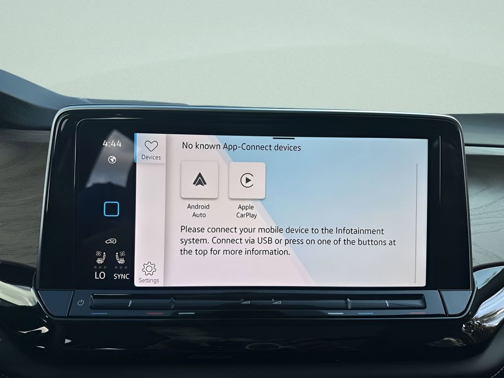 New 2026 Volkswagen Atlas SE FWD image 18