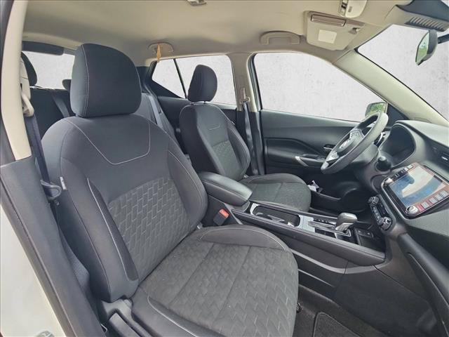Used 2022 Nissan Kicks SV FWD image 13