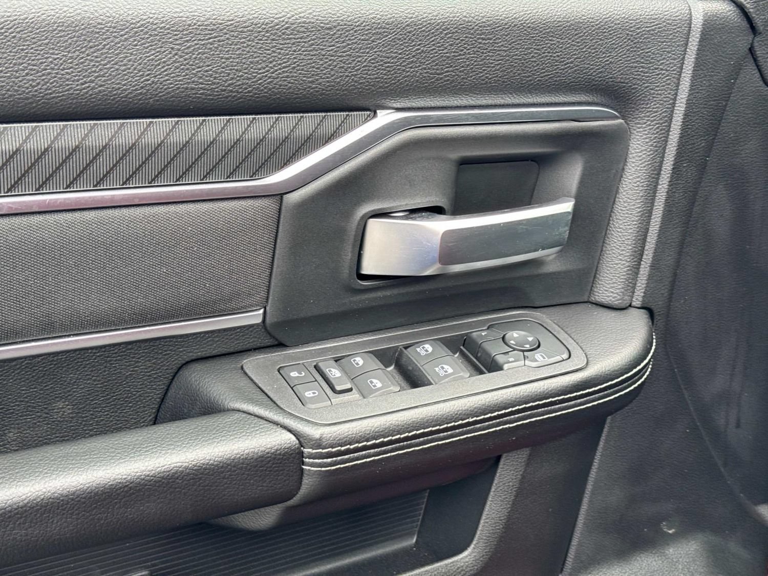 New 2026 RAM 3500 Big Horn AWD/4WD image 22