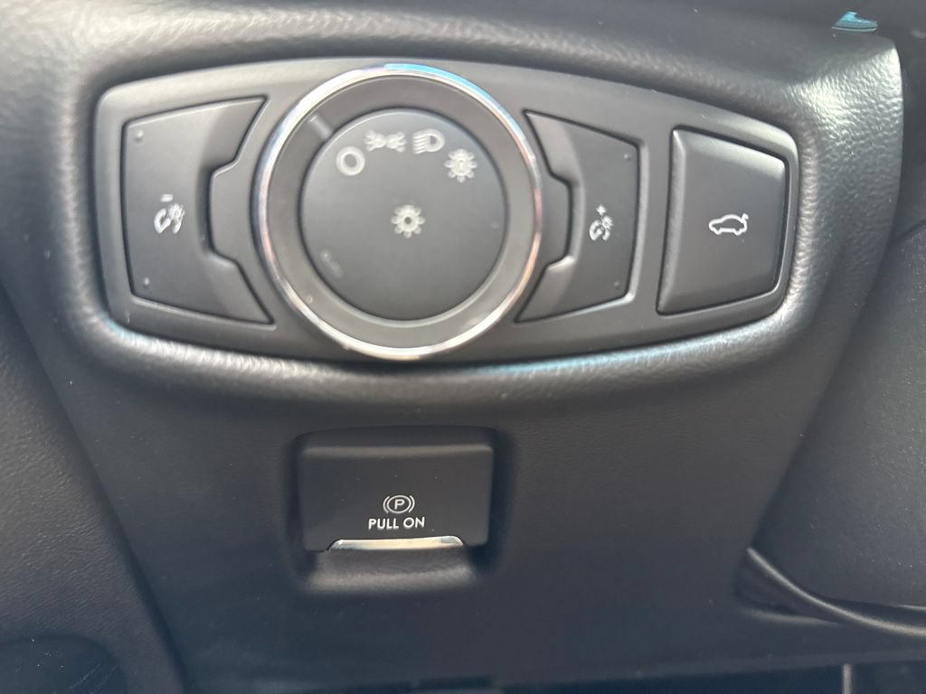 Used 2017 Lincoln MKZ Select FWD image 19