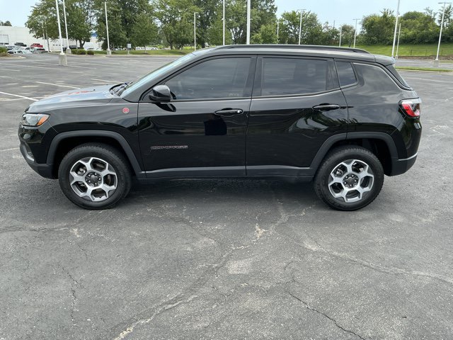 Used 2022 Jeep Compass Trailhawk AWD/4WD image 8
