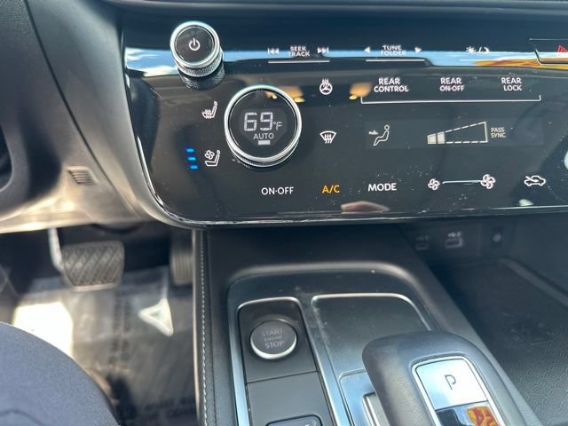 Used 2024 INFINITI QX60 Luxe w/ Vision Package FWD image 32