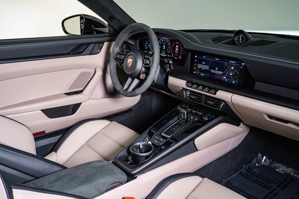 Certified 2026 Porsche 911 Carrera 4 GTS AWD/4WD image 15