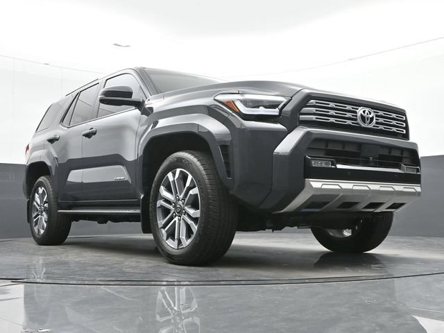 Used 2025 Toyota 4Runner Limited AWD/4WD image 31