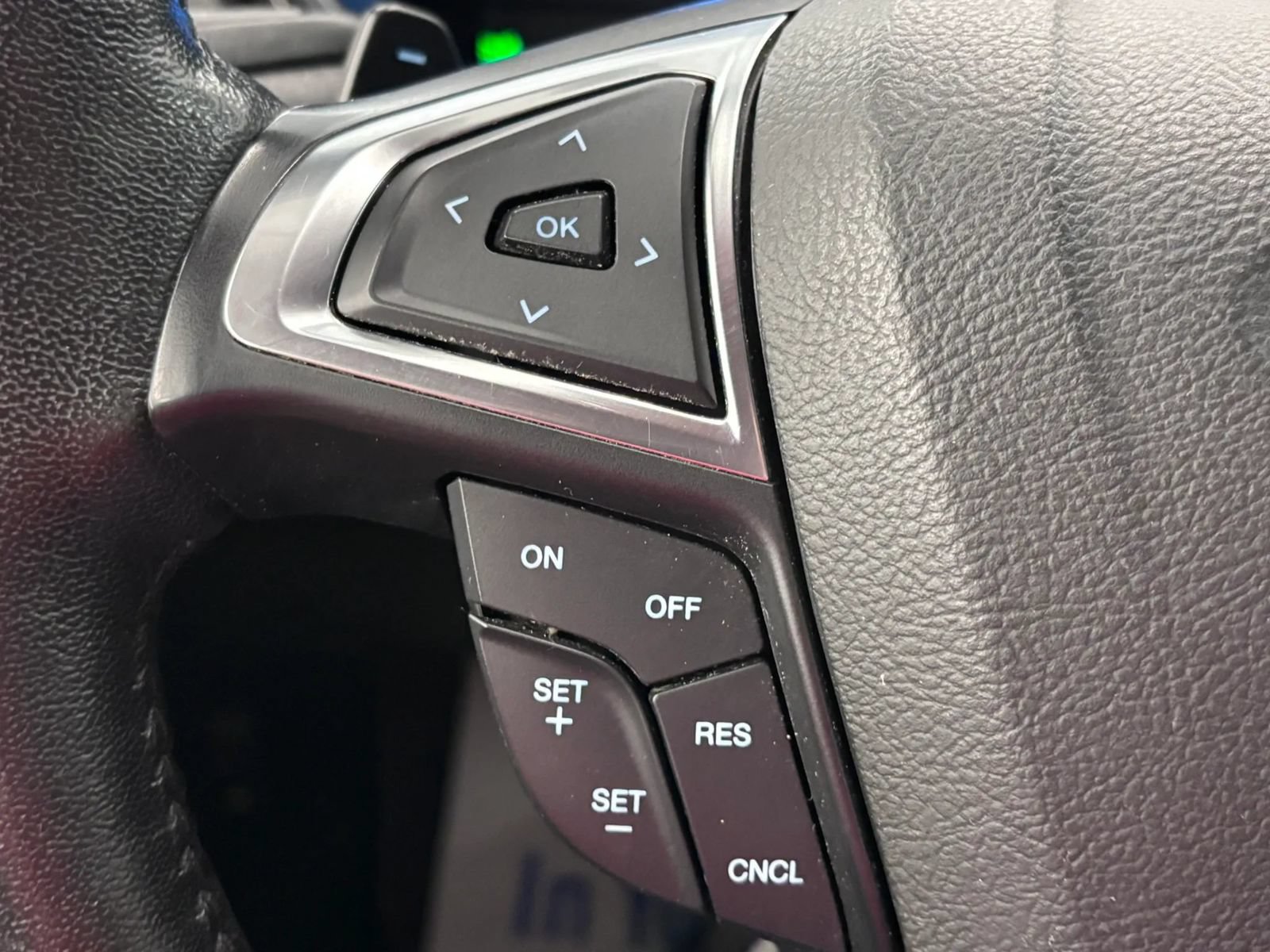 Used 2018 Ford Fusion SE w/ Fusion SE Technology Package FWD image 47