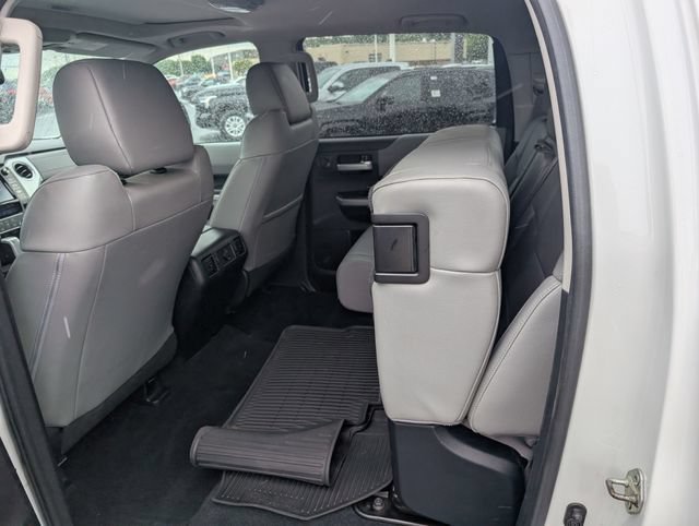 Used 2018 Toyota Tundra Limited w/ Limited Premium Package AWD/4WD image 10