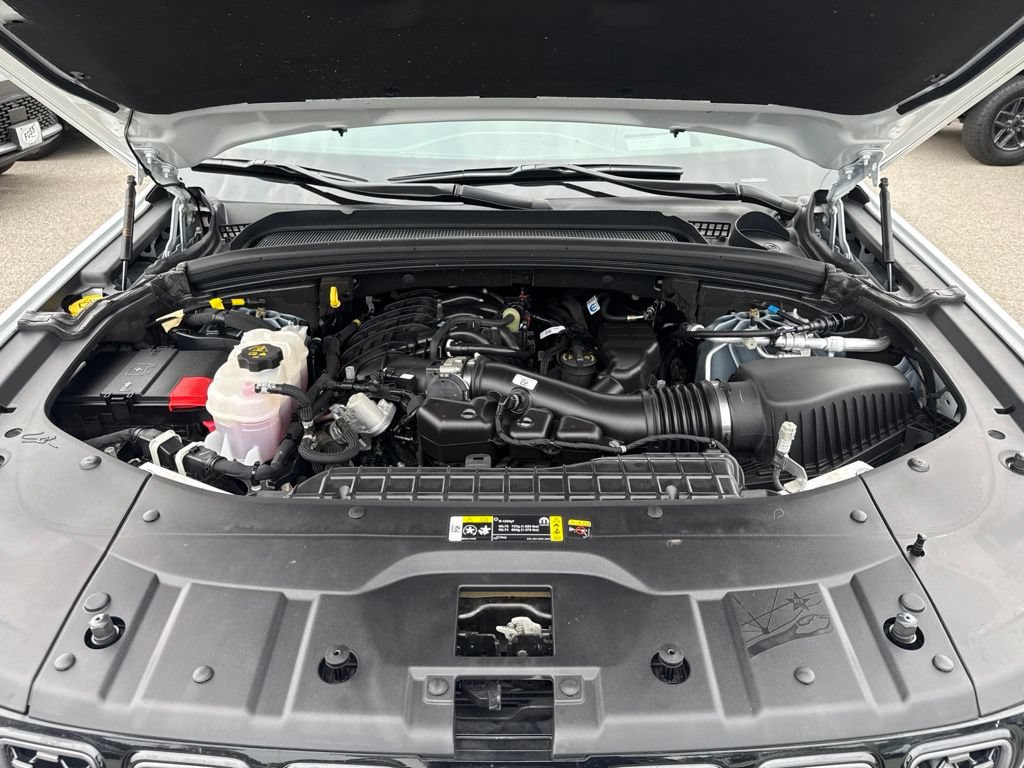 Certified 2024 Jeep Grand Cherokee Summit AWD/4WD image 34