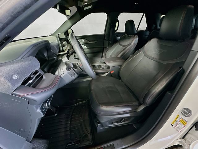 Used 2025 Ford Explorer ST RWD image 12